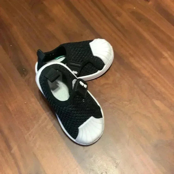 BB Kids Non-Slip Baby Shoe Socks – Black (Toddler US 6-7) | Soft, Cute & Comfy! - Picture 5 of 5